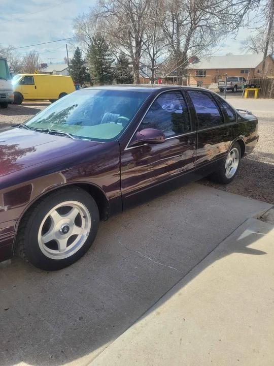1995 Chevrolet Impala 7th Gen - Image 2 of 8
