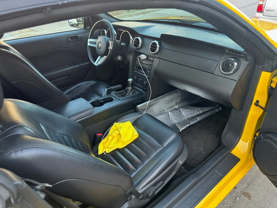 2005 Ford S197 Mustang - Image 12 of 21