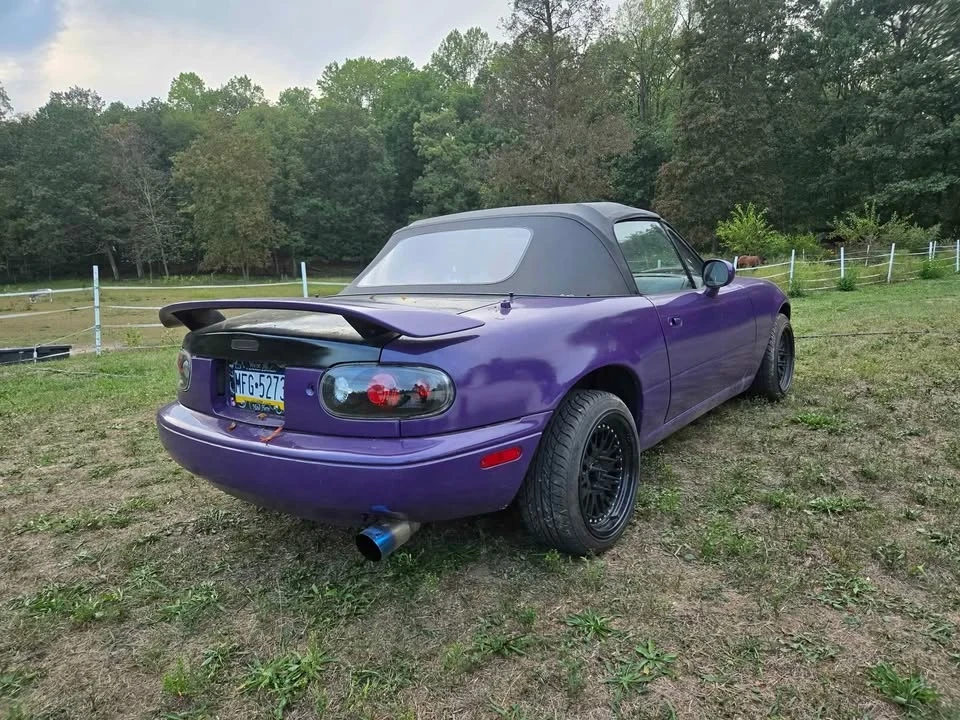 1995 Mazda NA MX-5 Miata - Image 5 of 10