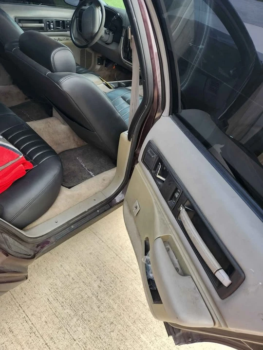 1995 Chevrolet Impala 7th Gen - Image 2 of 10