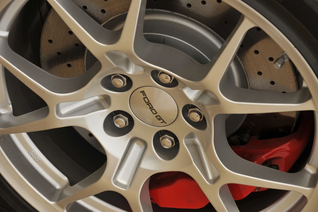 2005 Ford GT 1st Gen - Image 17 of 22