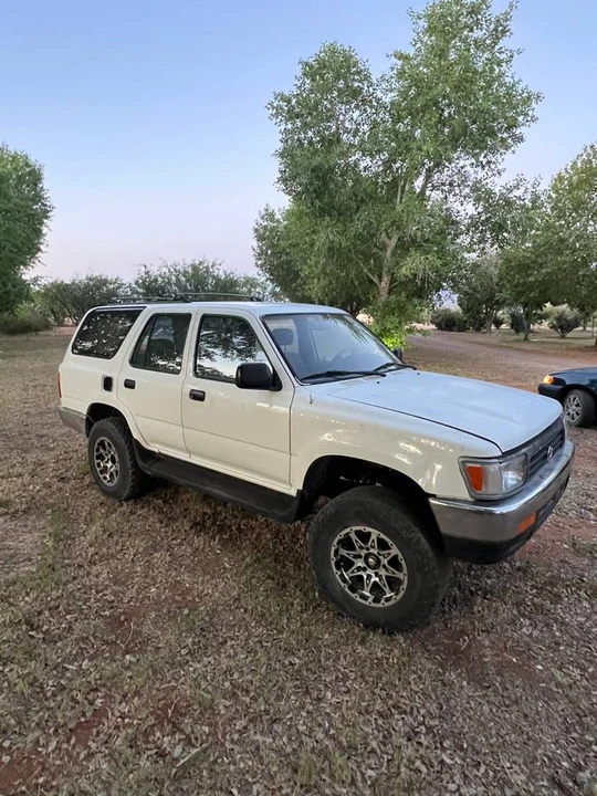 1995 Toyota 4Runner 2nd Gen - Image 2 of 10