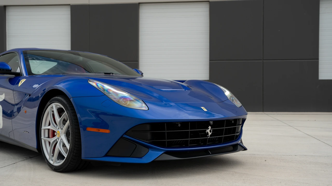 2017 Ferrari F12berlinetta - Image 10 of 31