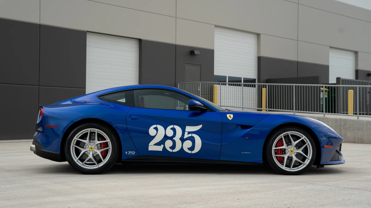 2017 Ferrari F12berlinetta - Image 8 of 31