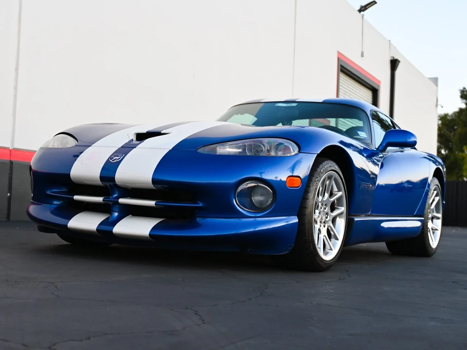 1996 Dodge Viper GTS 2nd Gen - Image 16 of 31