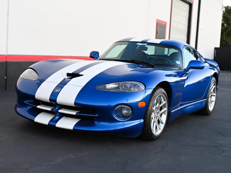 1996 Dodge Viper GTS 2nd Gen - Image 14 of 31