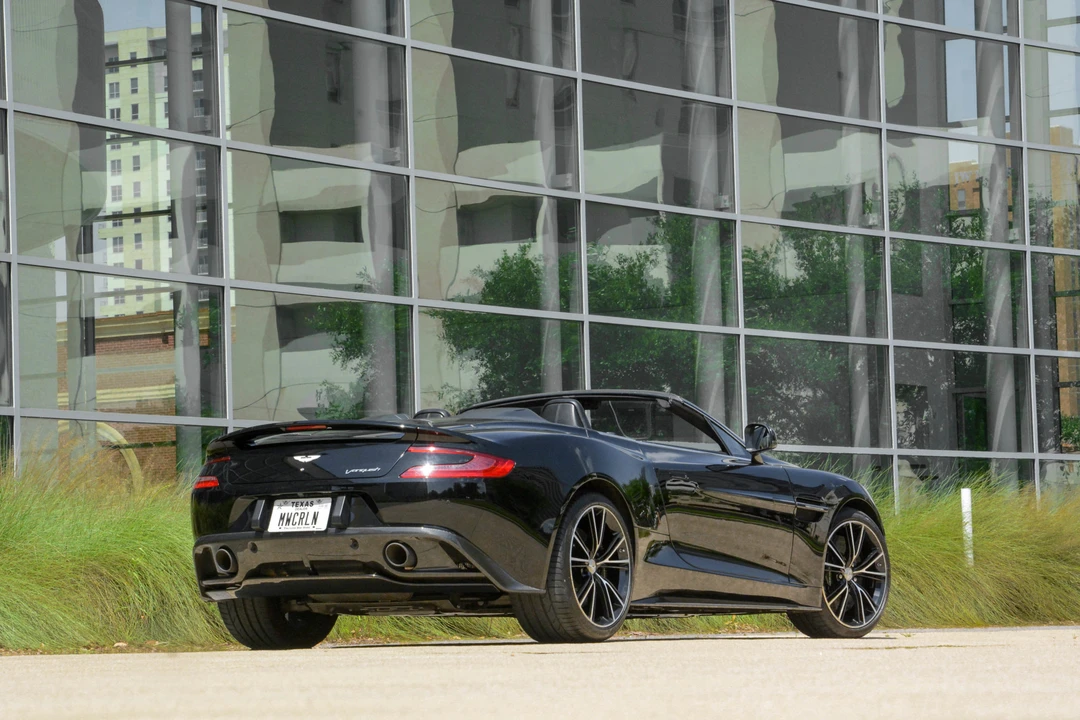 2014 Aston Martin Vanquish 2nd Gen - Image 26 of 31