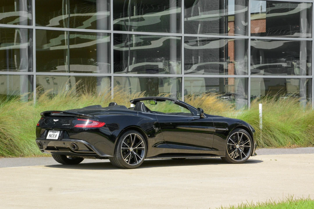 2014 Aston Martin Vanquish 2nd Gen - Image 24 of 31