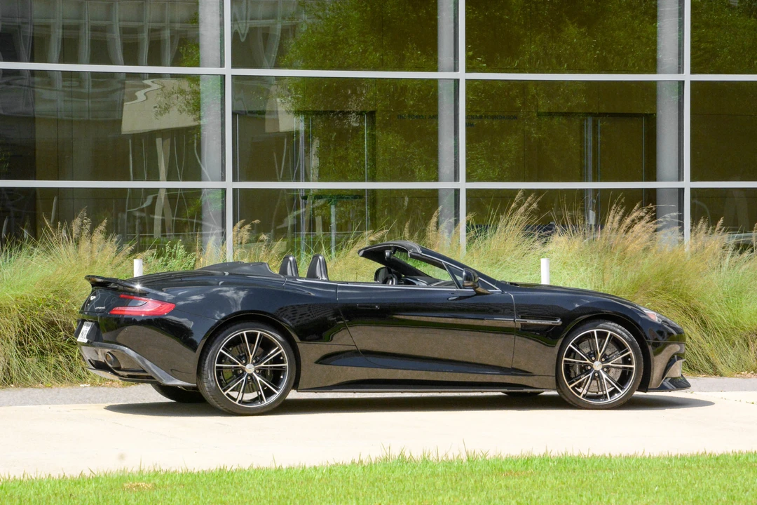 2014 Aston Martin Vanquish 2nd Gen - Image 22 of 31
