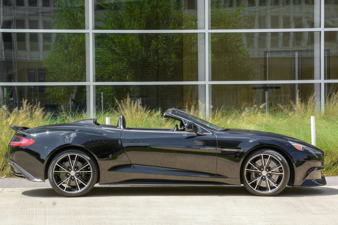 2014 Aston Martin Vanquish 2nd Gen - Image 21 of 31