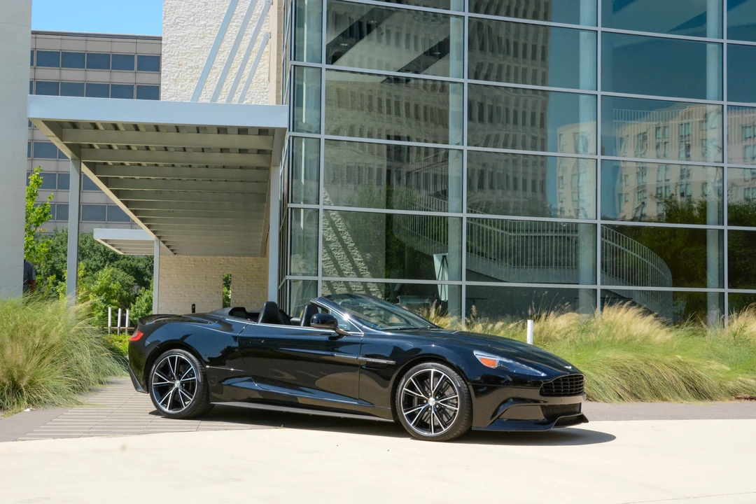 2014 Aston Martin Vanquish 2nd Gen - Image 16 of 31