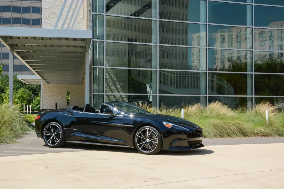 2014 Aston Martin Vanquish 2nd Gen - Image 17 of 31