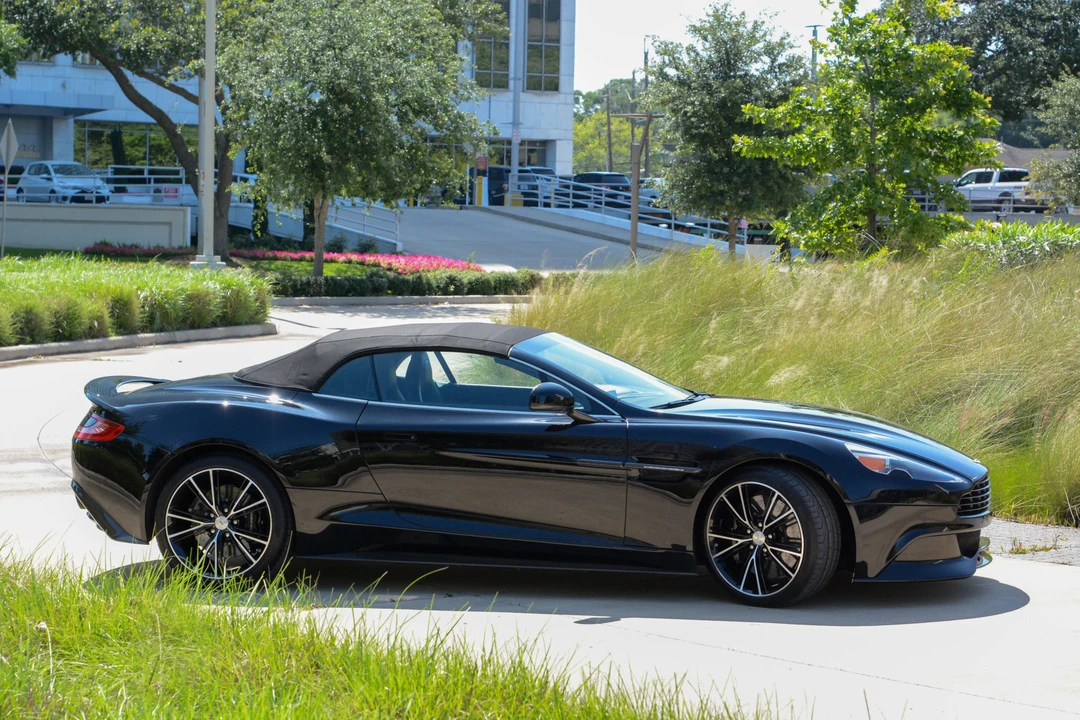 2014 Aston Martin Vanquish 2nd Gen - Image 20 of 31
