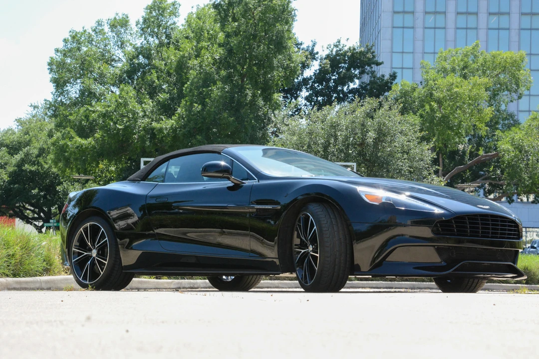 2014 Aston Martin Vanquish 2nd Gen - Image 13 of 31