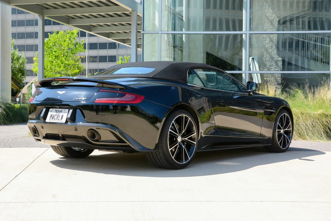 2014 Aston Martin Vanquish 2nd Gen - Image 30 of 31
