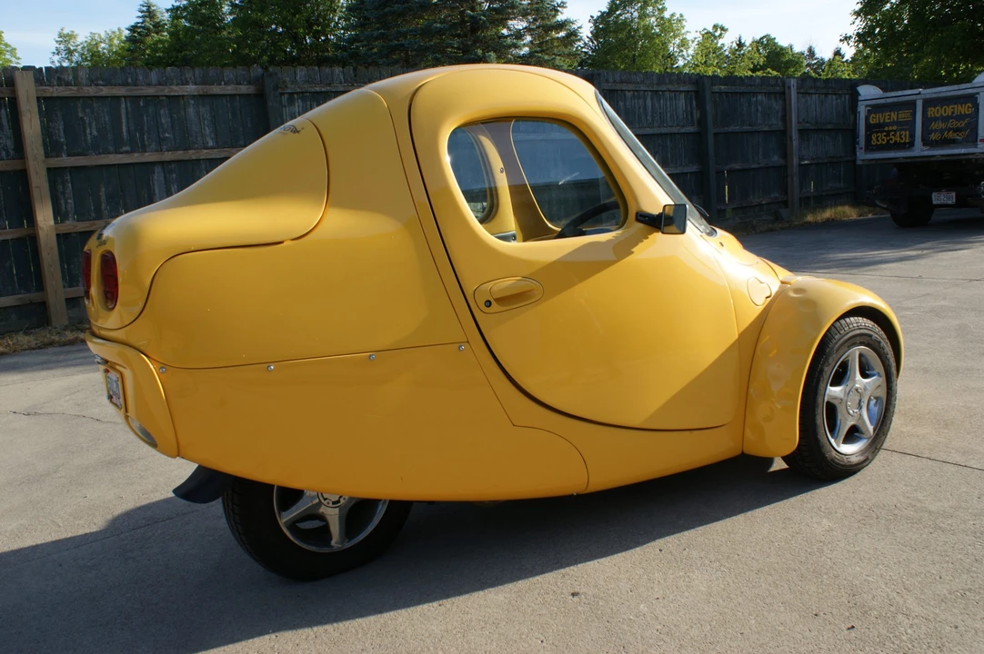 2002 Corbin - Image 4 of 31