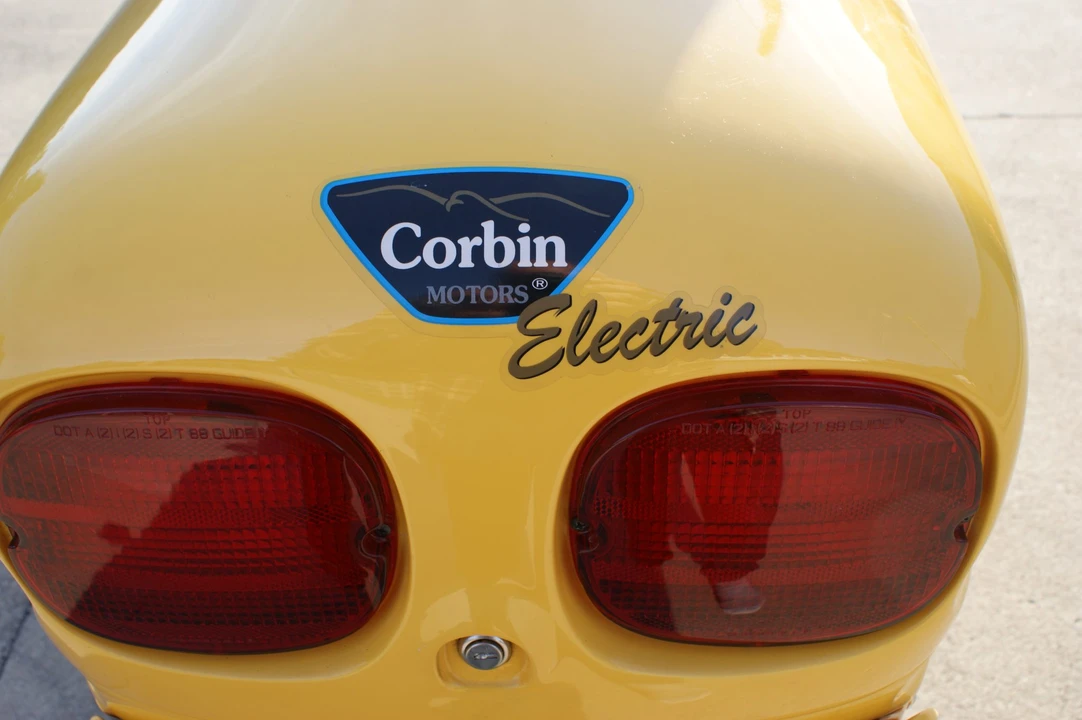 2002 Corbin - Image 11 of 31