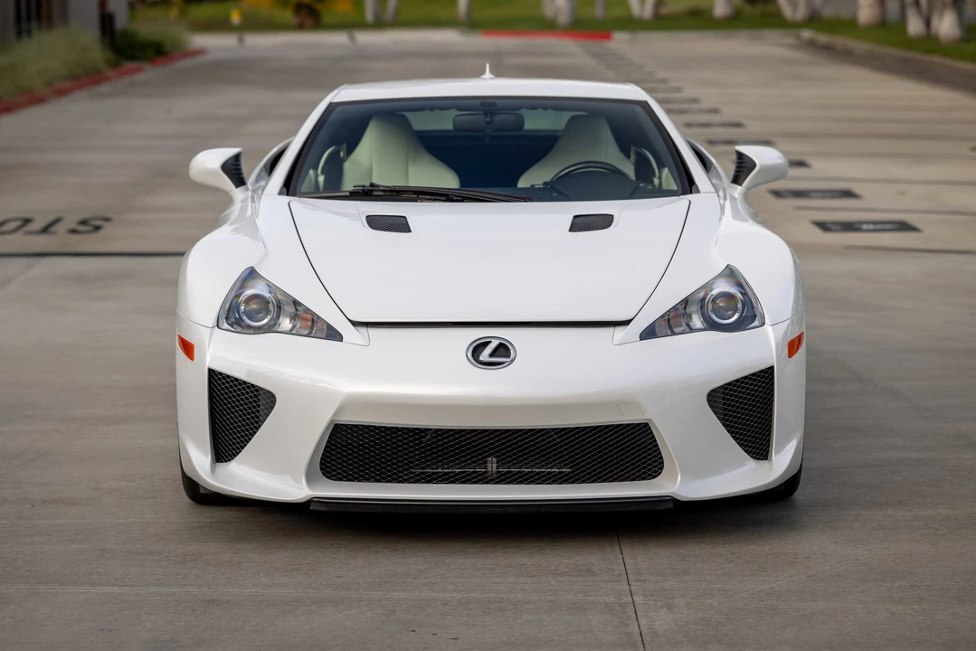 2012 Lexus LFA - Image 19 of 31