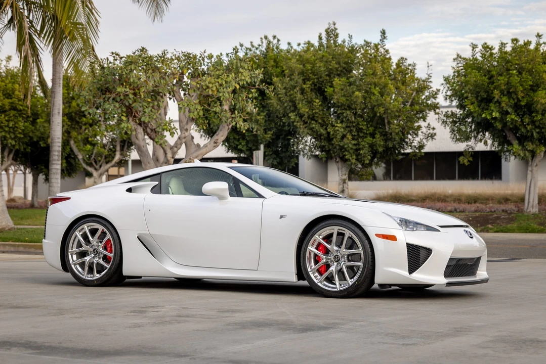 2012 Lexus LFA - Image 16 of 31