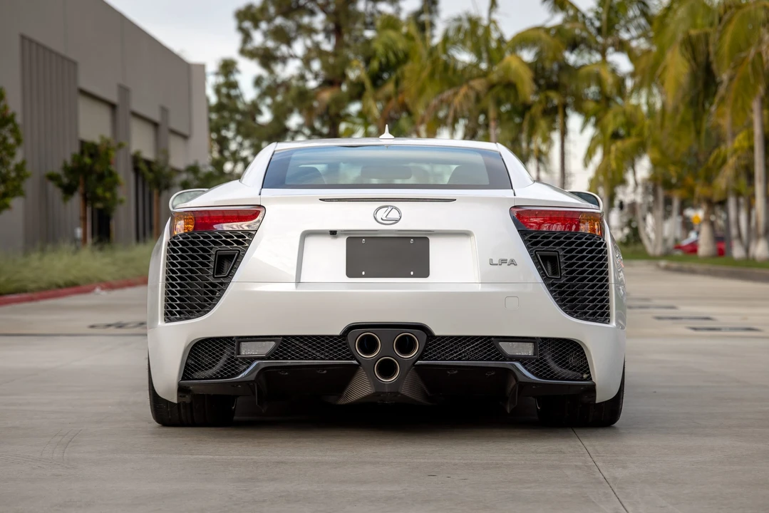 2012 Lexus LFA - Image 10 of 31