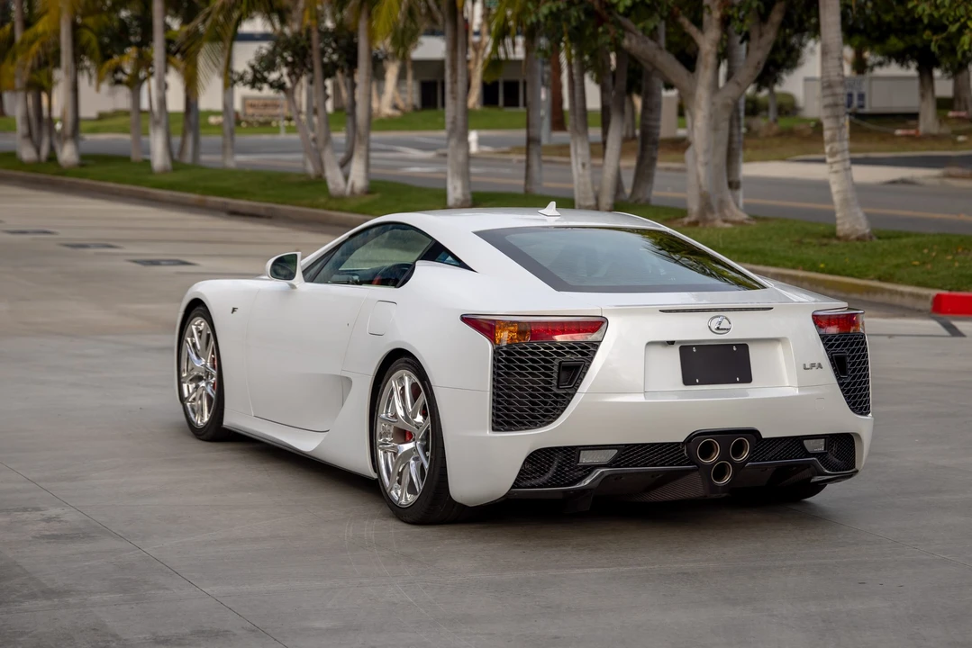 2012 Lexus LFA - Image 8 of 31