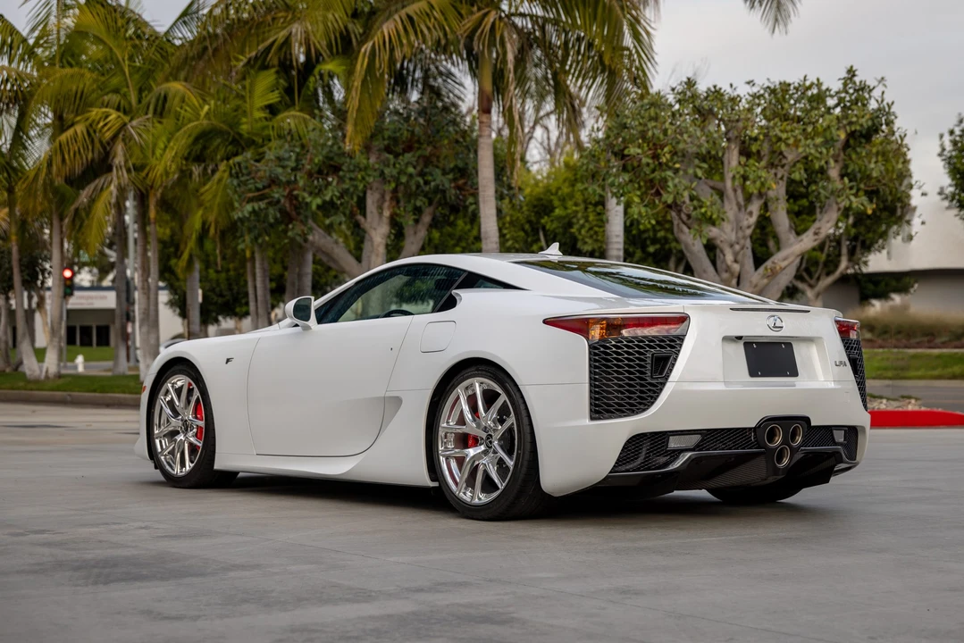 2012 Lexus LFA - Image 7 of 31