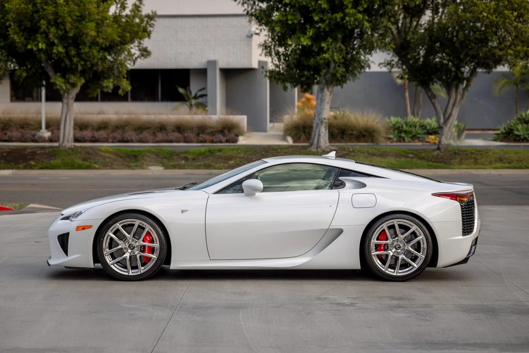 2012 Lexus LFA - Image 5 of 31