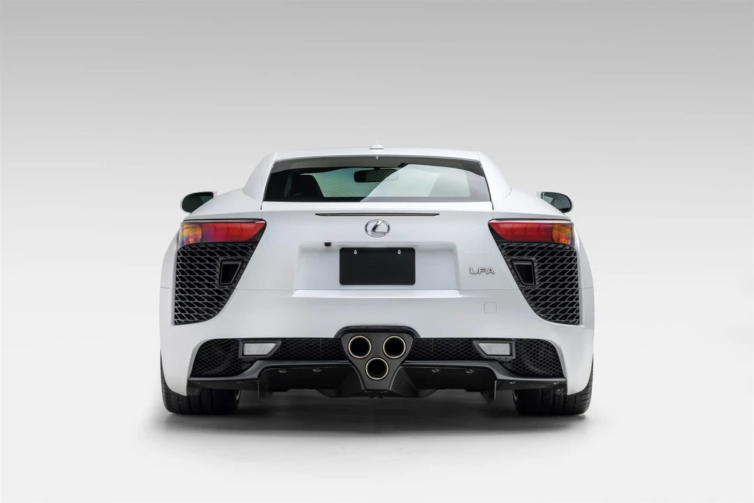 2012 Lexus LFA - Image 28 of 31