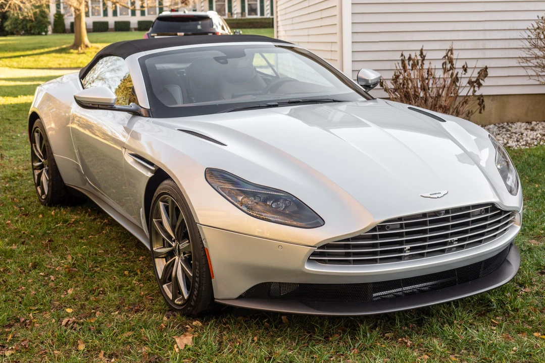 2020 Aston Martin DB11 Volante - Image 17 of 31