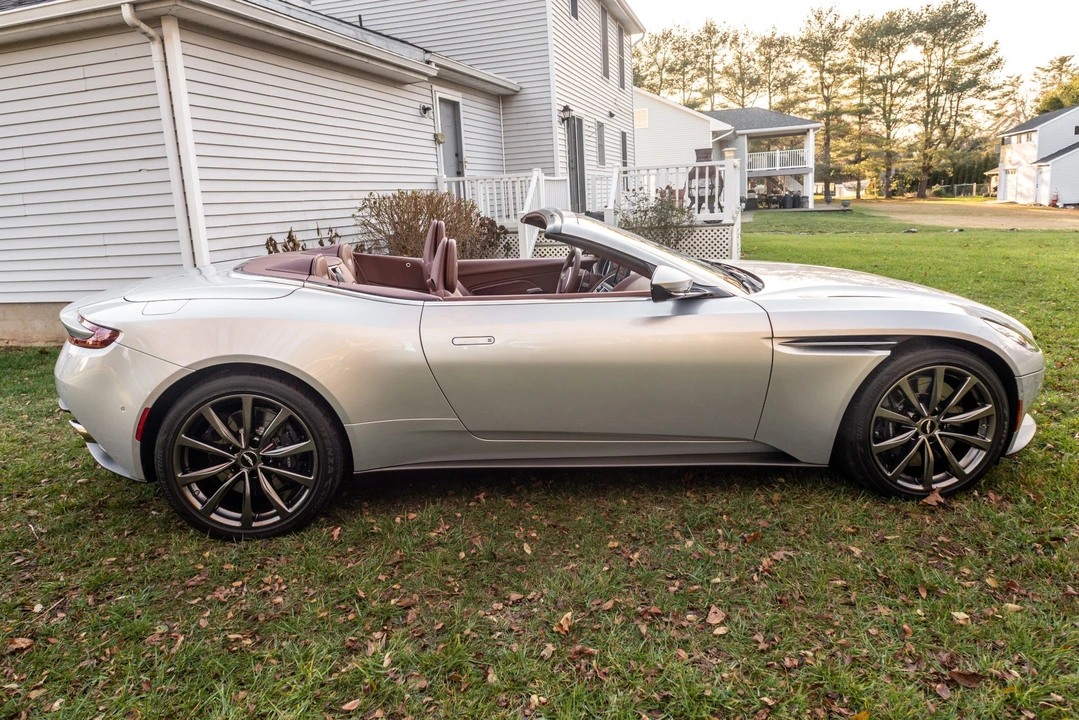 2020 Aston Martin DB11 Volante - Image 15 of 31