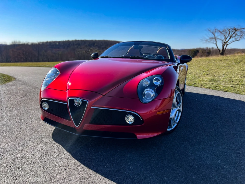 2009 Alfa Romeo 8C Competizione - Image 3 of 31