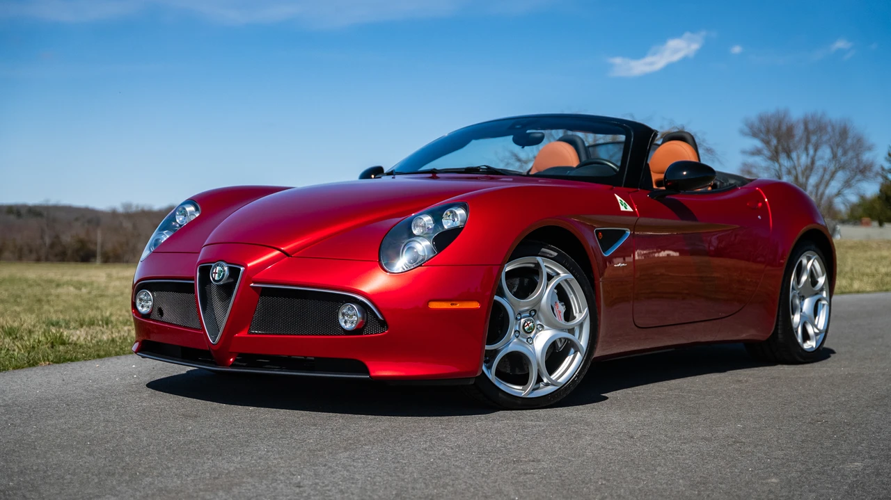 2009 Alfa Romeo 8C Competizione - Image 7 of 31