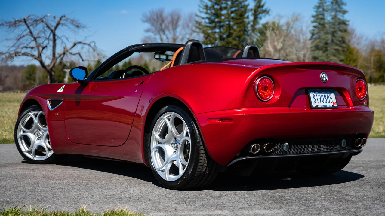 2009 Alfa Romeo 8C Competizione - Image 18 of 31