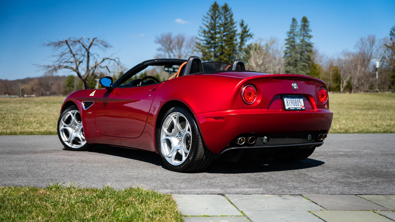 2009 Alfa Romeo 8C Competizione - Image 16 of 31