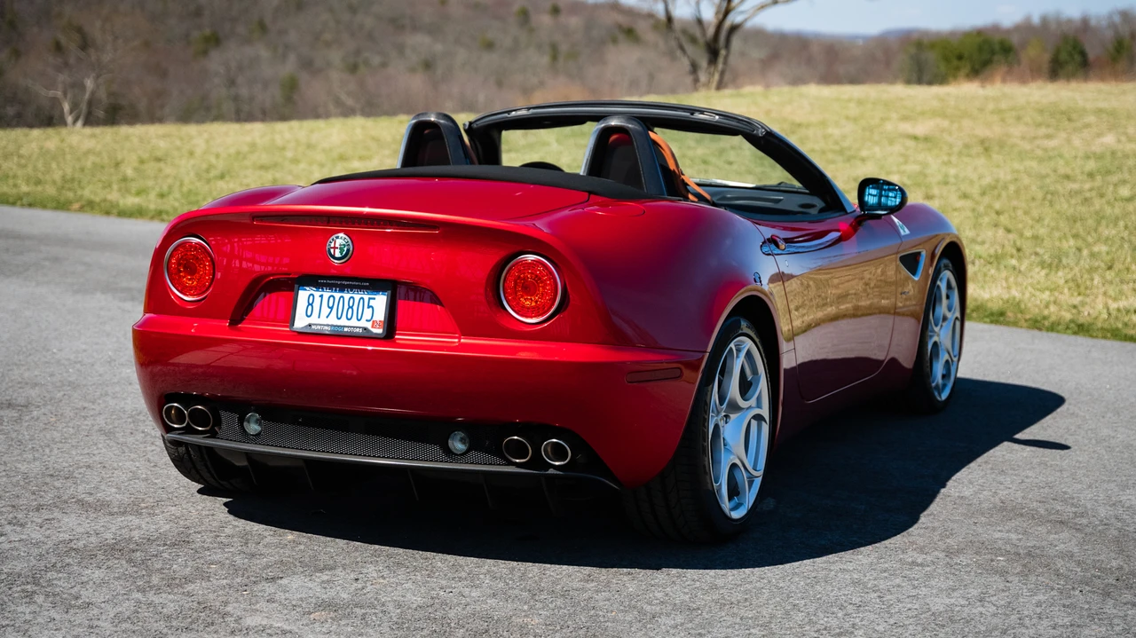 2009 Alfa Romeo 8C Competizione - Image 27 of 31