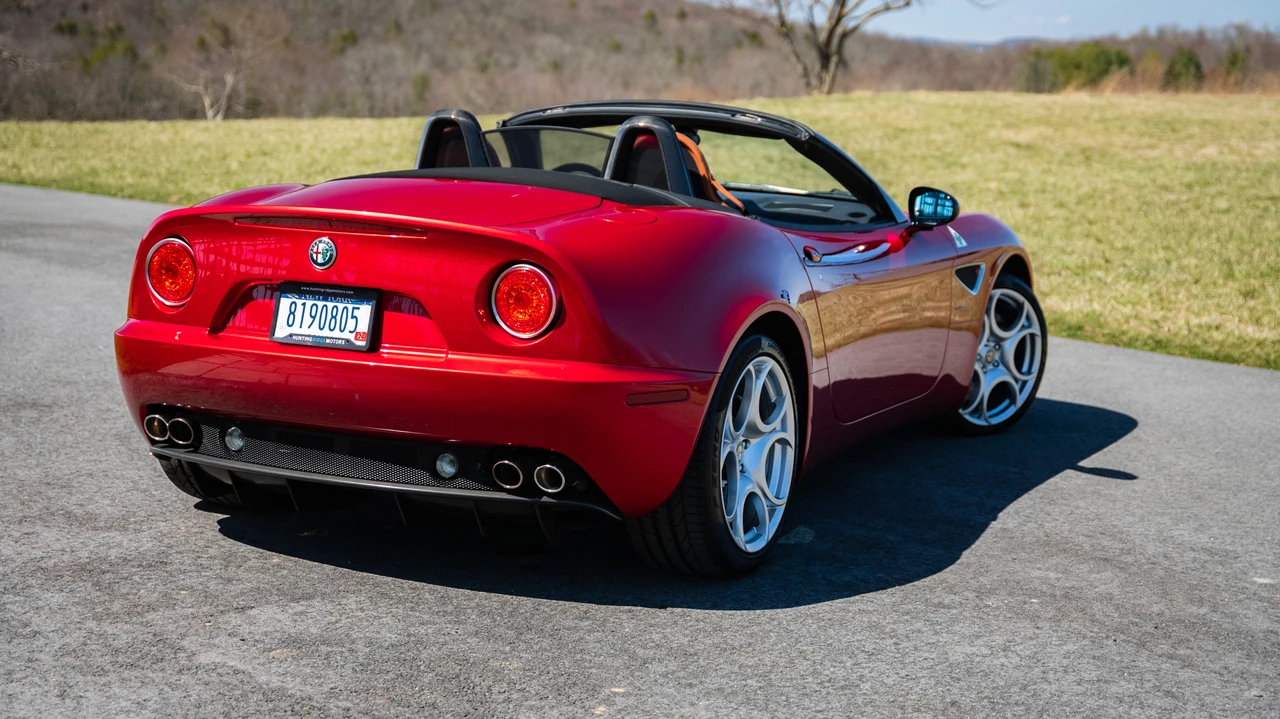 2009 Alfa Romeo 8C Competizione - Image 30 of 31