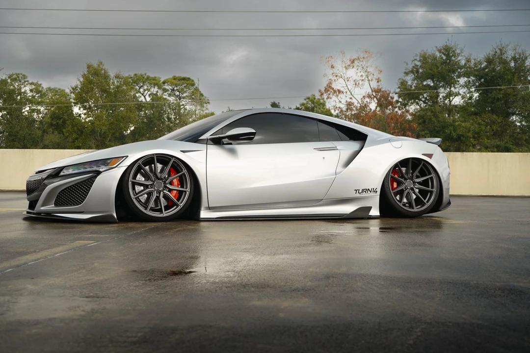 2017 Acura NC1 NSX - Image 24 of 31