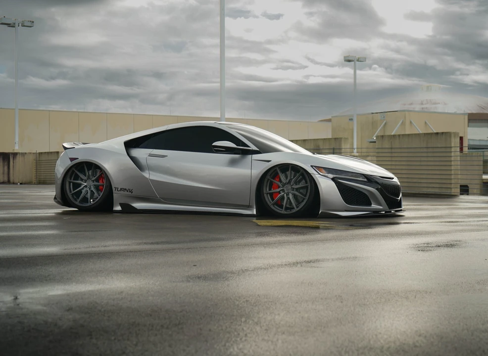 2017 Acura NC1 NSX - Image 10 of 31
