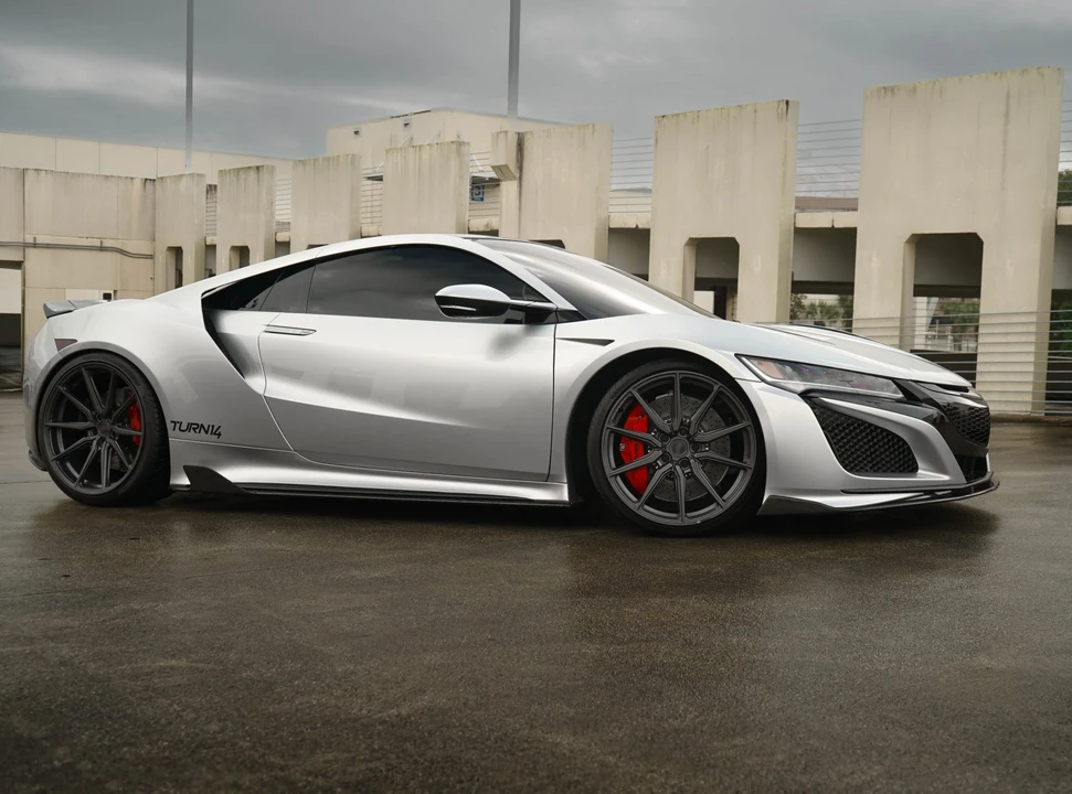 2017 Acura NC1 NSX - Image 9 of 31