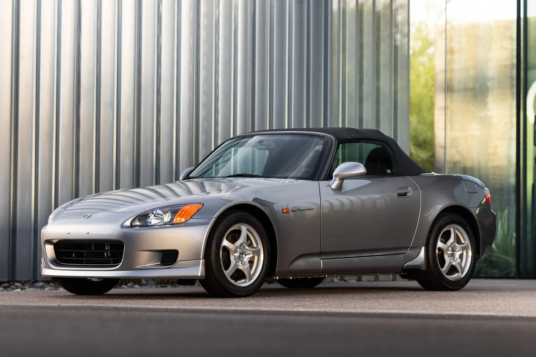2001 Honda AP1 S2000 - Image 3 of 31
