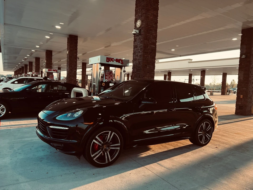 2014 Porsche 958 Cayenne GTS - Image 3 of 14