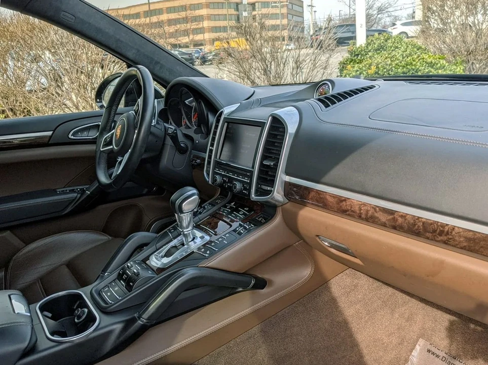2015 Porsche 958 Cayenne Turbo - Image 2 of 6