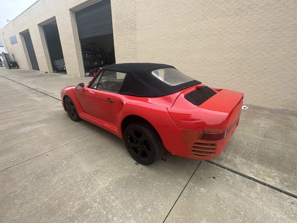 1986 Porsche 911 Carrera 3.2 - Image 11 of 31