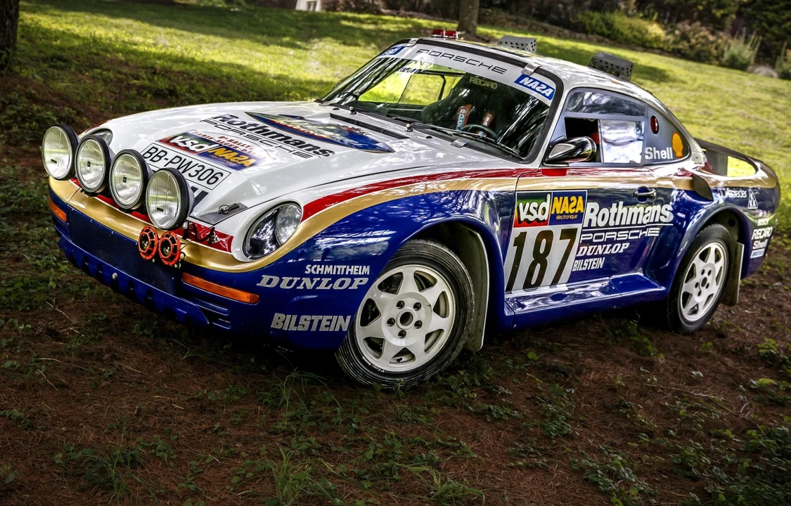 1994 Porsche 964 Carrera 4 - Image 4 of 31