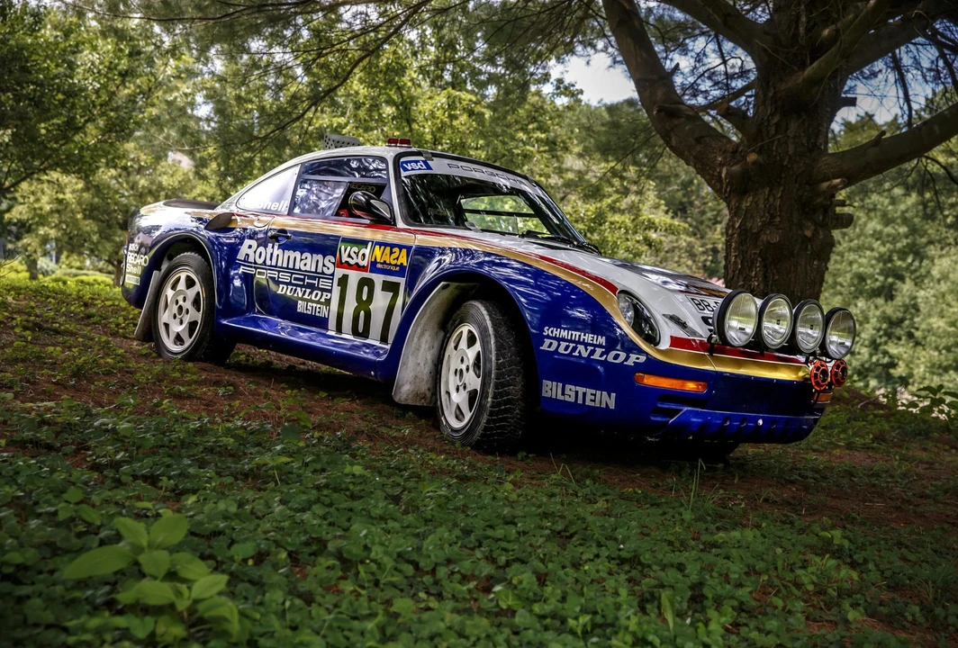 1994 Porsche 964 Carrera 4 - Image 19 of 31