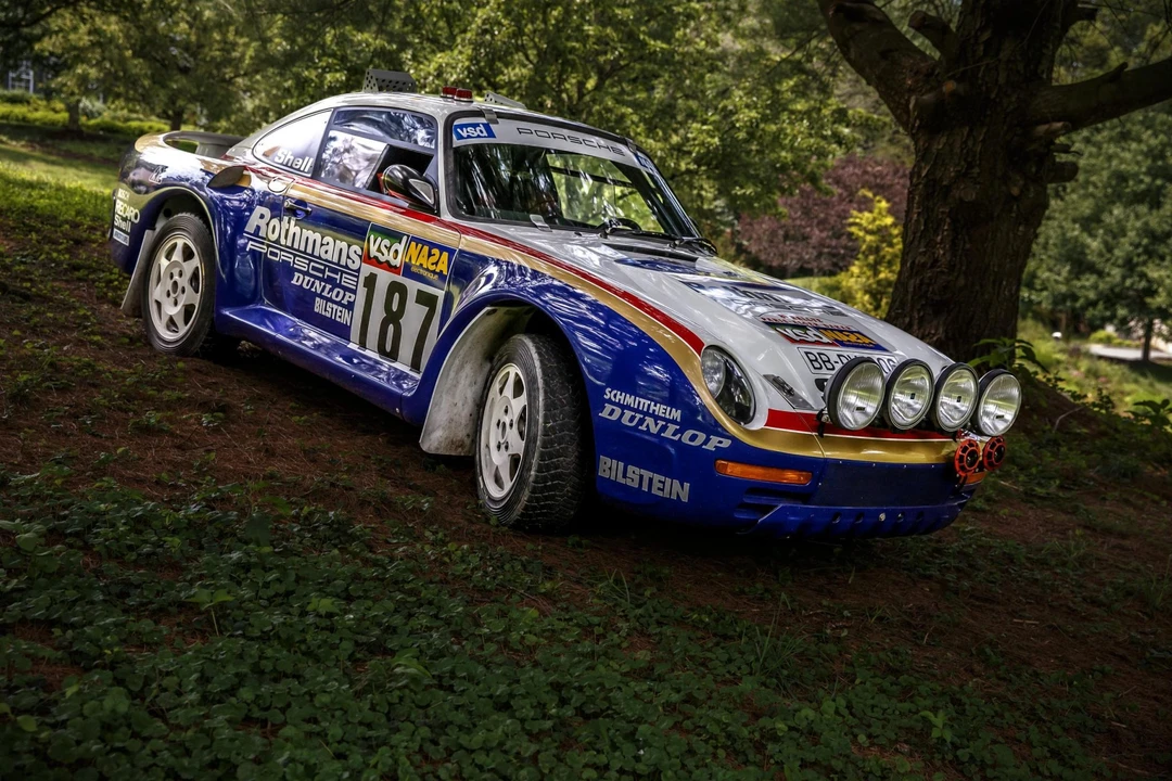 1994 Porsche 964 Carrera 4 - Image 18 of 31