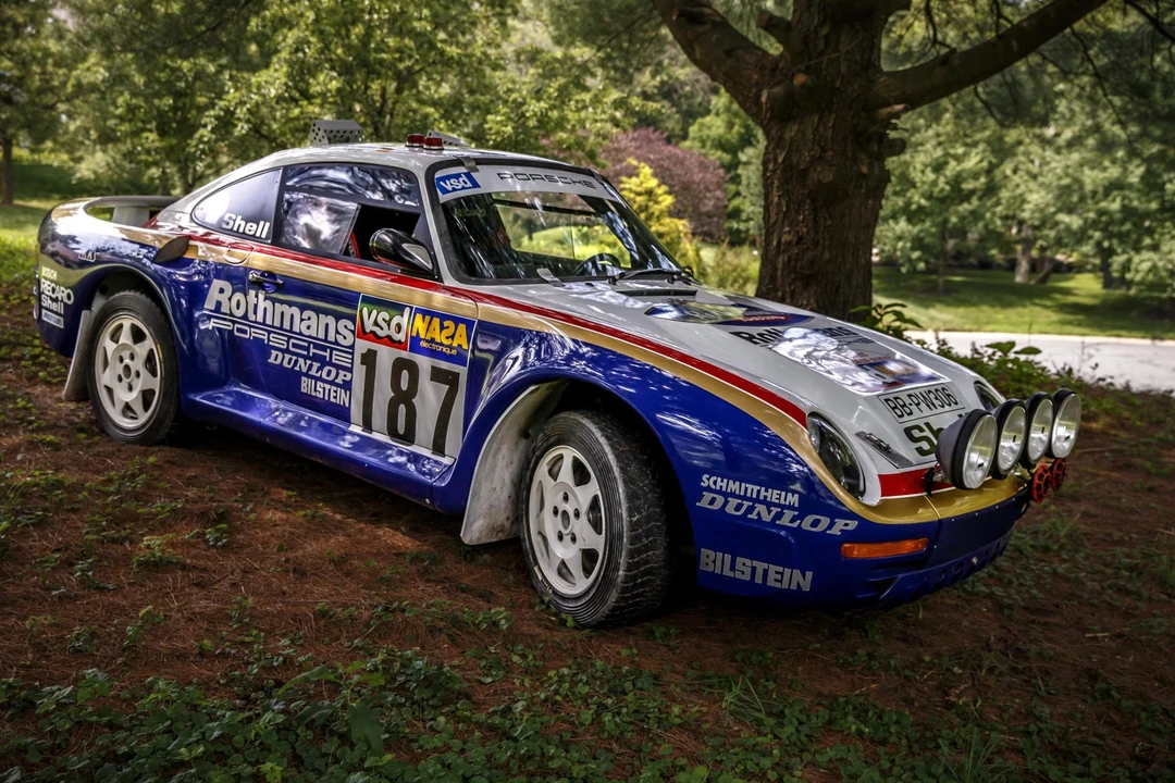 1994 Porsche 964 Carrera 4 - Image 20 of 31