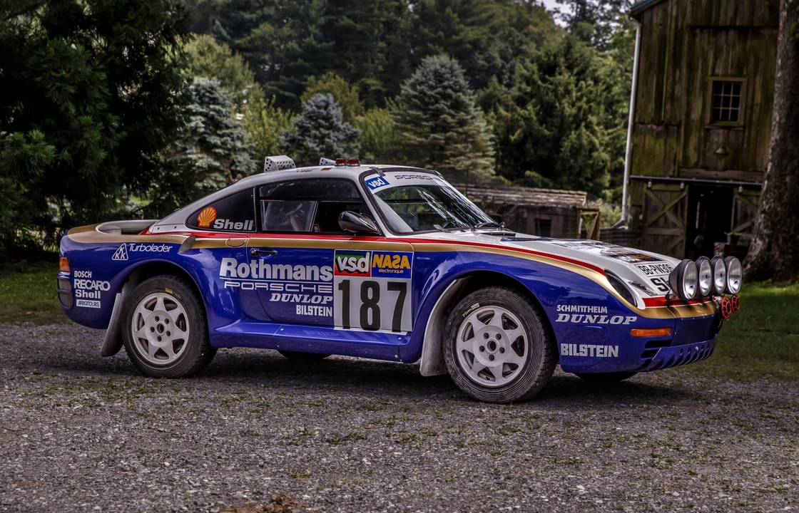1994 Porsche 964 Carrera 4 - Image 26 of 31