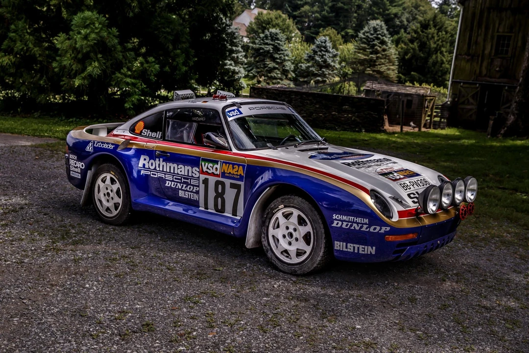 1994 Porsche 964 Carrera 4 - Image 21 of 31