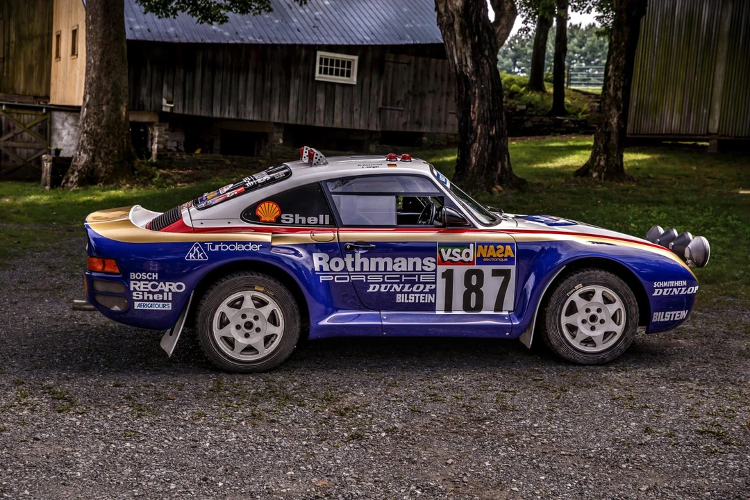1994 Porsche 964 Carrera 4 - Image 29 of 31